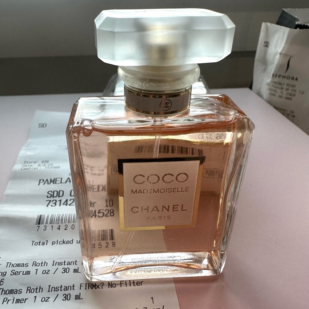 CHANEL Coco Mademoiselle Eau de Parfum 50ml - Pink and White